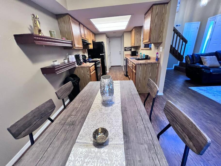 شقة The Cozy Townhouse Wpafb & Wsu فيربورن المظهر الخارجي الصورة